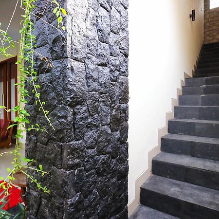 D'Astri Guesthouse Sanur Redpartner Denpasar Zewnętrze zdjęcie